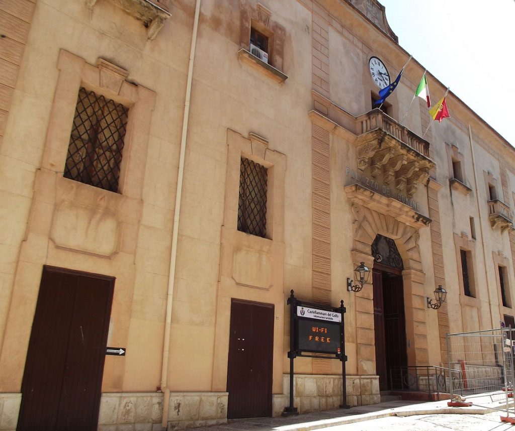 Palazzo Crociferi